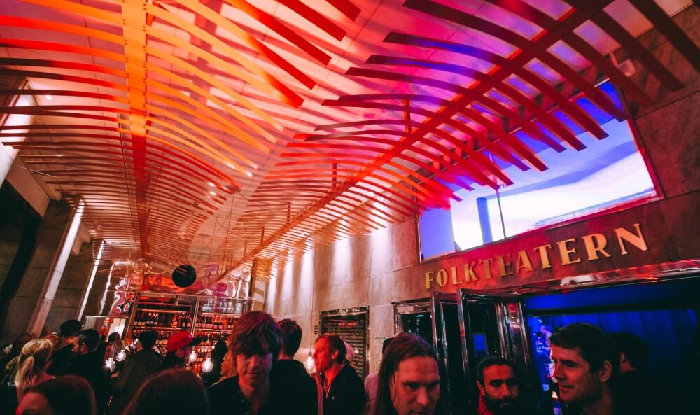 Mat och dryck på folk