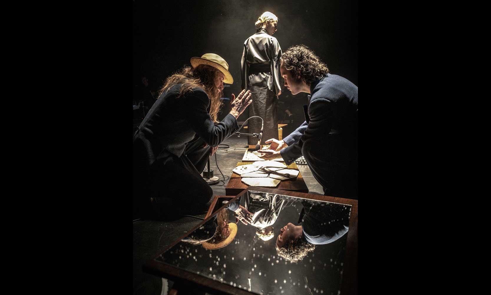 Föreställningsfoto Skönheten i kaos